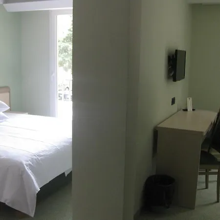 Kimen - Annex 3* Cres